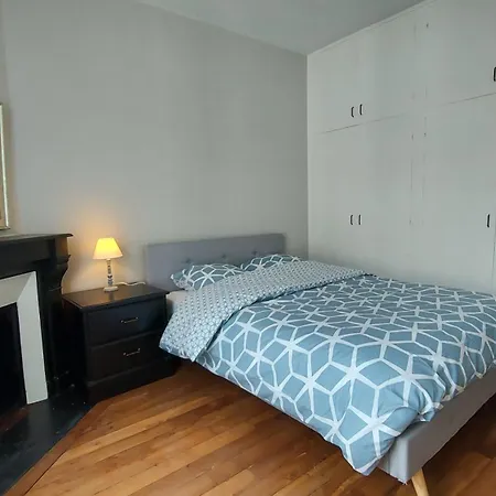 Apartment Paris La Defense 2024